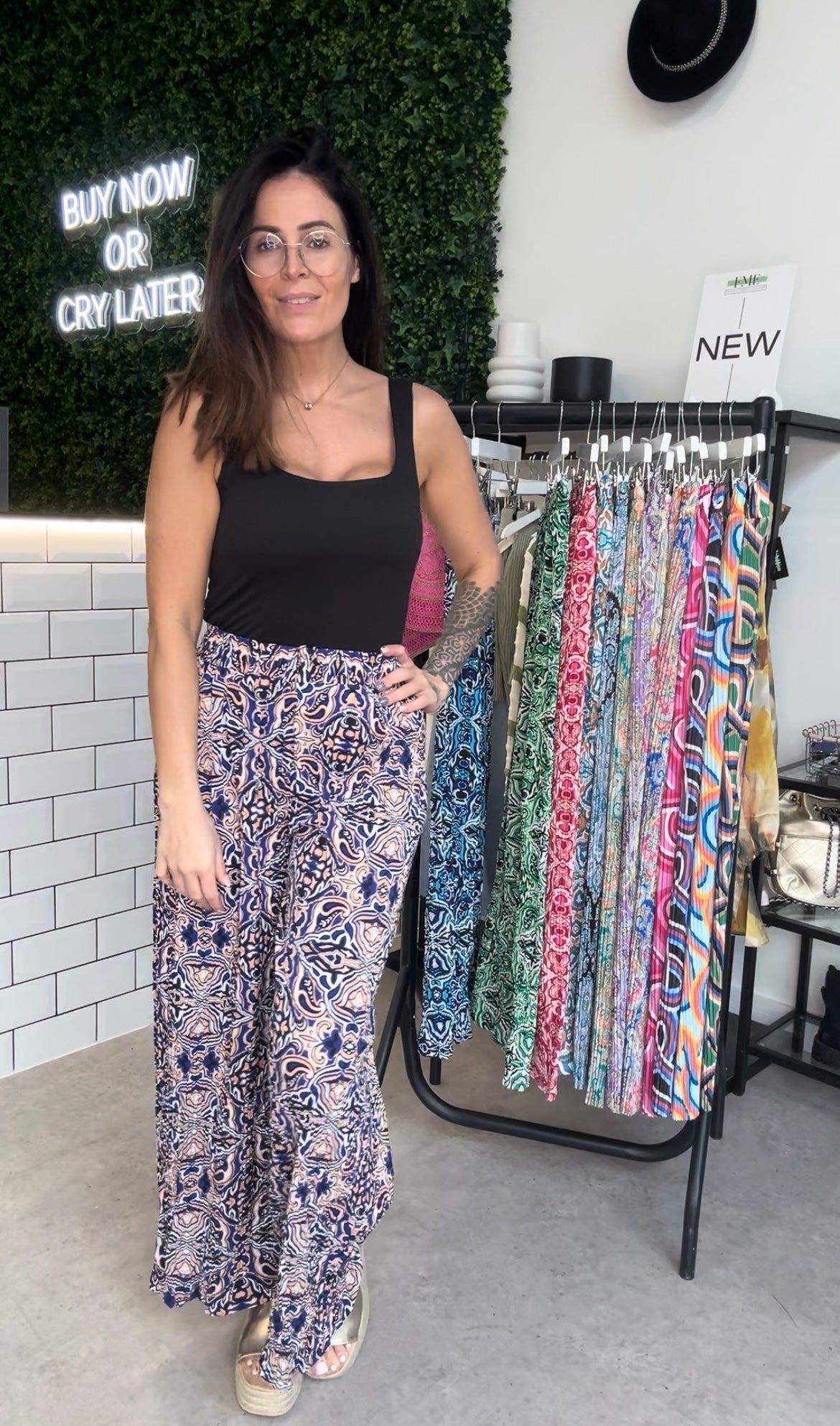 ‘HETTY’ pleated wide leg trousers