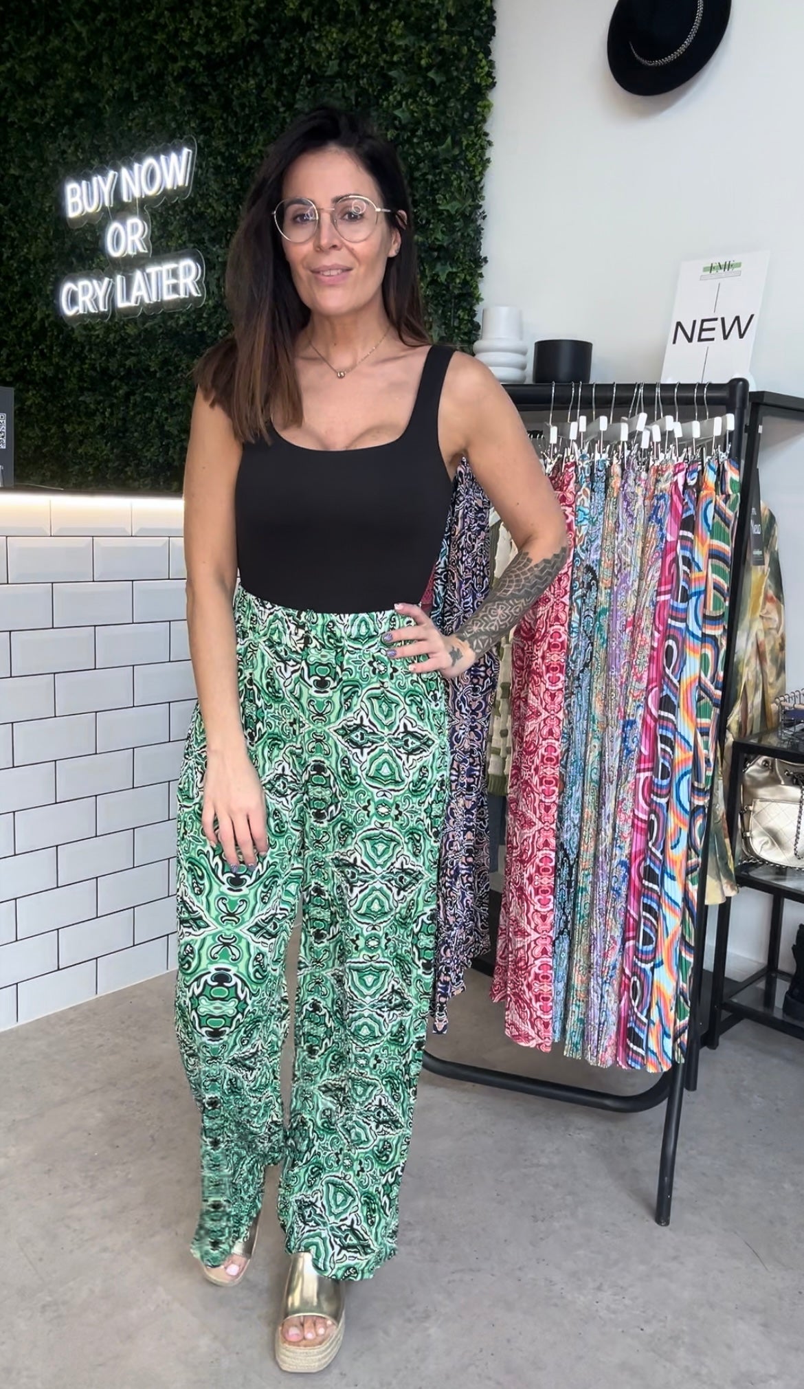 ‘HETTY’ pleated wide leg trousers