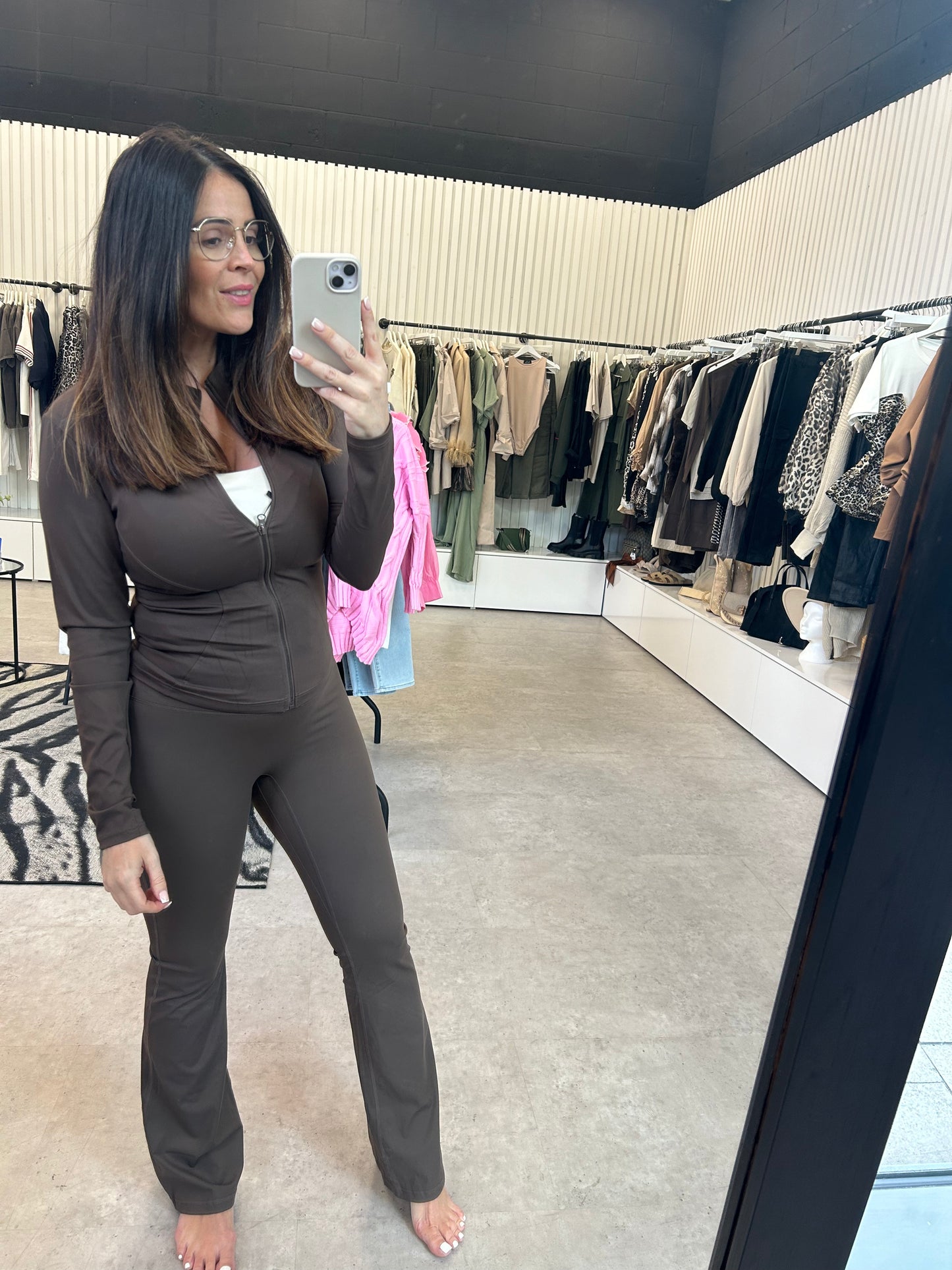 Stretchy Seamless Ruched Bum Flare Leggings Chocolate
