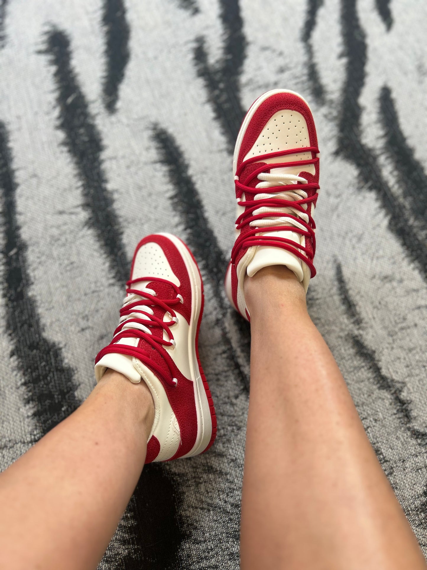 Lace up Trainers Red